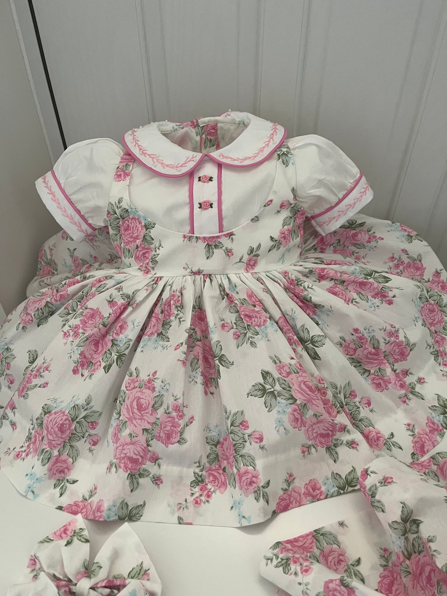 Pink floral classic dress